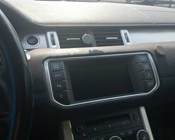 Червоний Ленд Ровер Рендж Ровер Евок, об'ємом двигуна 2.2 л та пробігом 230 тис. км за 19300 $, фото 6 на Automoto.ua