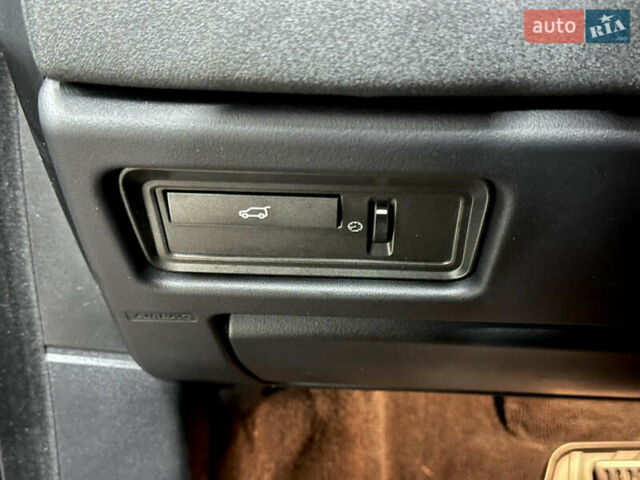 Червоний Ленд Ровер Рендж Ровер Евок, об'ємом двигуна 2.18 л та пробігом 167 тис. км за 15900 $, фото 32 на Automoto.ua