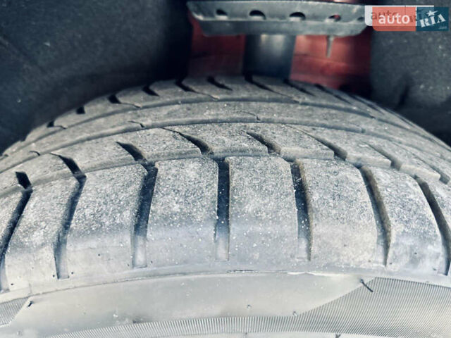 Красный Ленд Ровер Рендж Ровер Эвок, объемом двигателя 2.18 л и пробегом 146 тыс. км за 19500 $, фото 32 на Automoto.ua