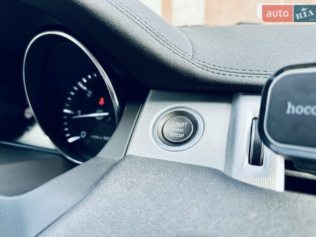 Червоний Ленд Ровер Рендж Ровер Евок, об'ємом двигуна 2.18 л та пробігом 146 тис. км за 19500 $, фото 20 на Automoto.ua