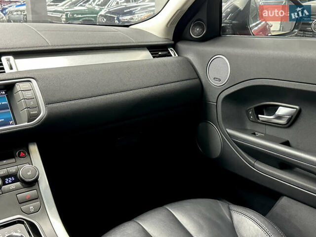 Червоний Ленд Ровер Рендж Ровер Евок, об'ємом двигуна 2.18 л та пробігом 167 тис. км за 15900 $, фото 31 на Automoto.ua