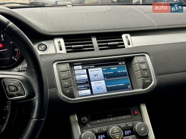 Червоний Ленд Ровер Рендж Ровер Евок, об'ємом двигуна 2.18 л та пробігом 167 тис. км за 15900 $, фото 28 на Automoto.ua