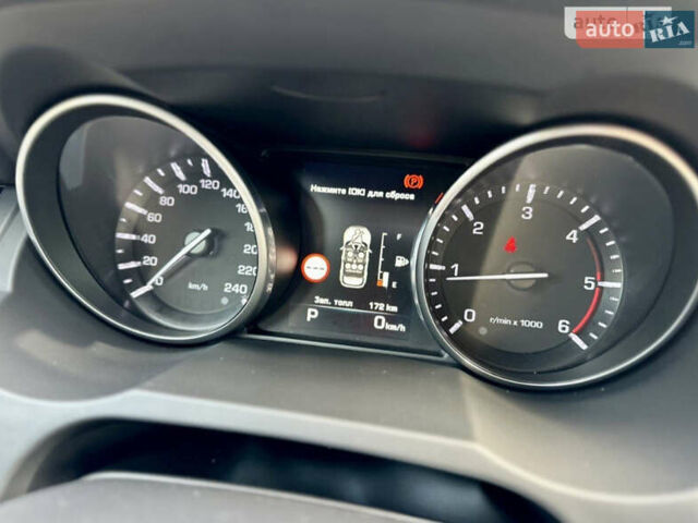 Красный Ленд Ровер Рендж Ровер Эвок, объемом двигателя 2.18 л и пробегом 146 тыс. км за 19500 $, фото 23 на Automoto.ua