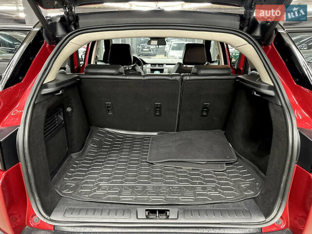 Червоний Ленд Ровер Рендж Ровер Евок, об'ємом двигуна 2.18 л та пробігом 167 тис. км за 15900 $, фото 19 на Automoto.ua