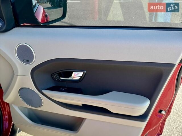 Червоний Ленд Ровер Рендж Ровер Евок, об'ємом двигуна 2.18 л та пробігом 151 тис. км за 17950 $, фото 26 на Automoto.ua