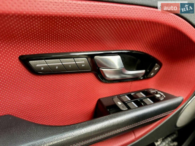 Червоний Ленд Ровер Рендж Ровер Евок, об'ємом двигуна 2.18 л та пробігом 146 тис. км за 19500 $, фото 29 на Automoto.ua