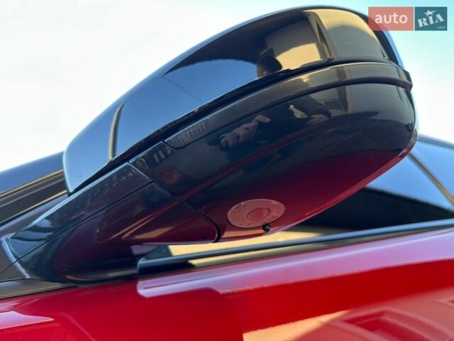 Червоний Ленд Ровер Рендж Ровер Евок, об'ємом двигуна 2.18 л та пробігом 151 тис. км за 17950 $, фото 39 на Automoto.ua