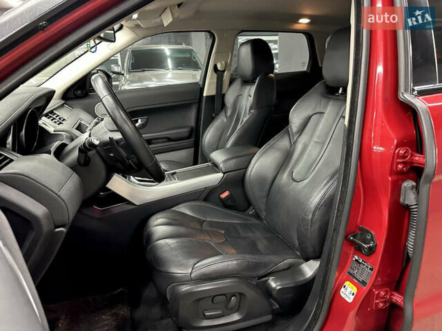 Червоний Ленд Ровер Рендж Ровер Евок, об'ємом двигуна 2.18 л та пробігом 167 тис. км за 15900 $, фото 13 на Automoto.ua