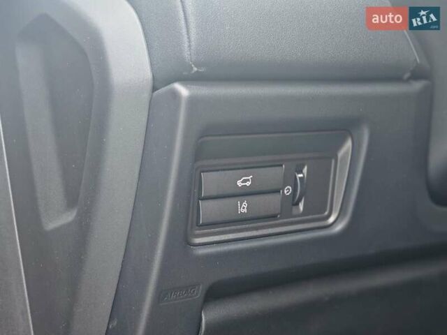 Красный Ленд Ровер Рендж Ровер Эвок, объемом двигателя 2 л и пробегом 147 тыс. км за 18800 $, фото 33 на Automoto.ua