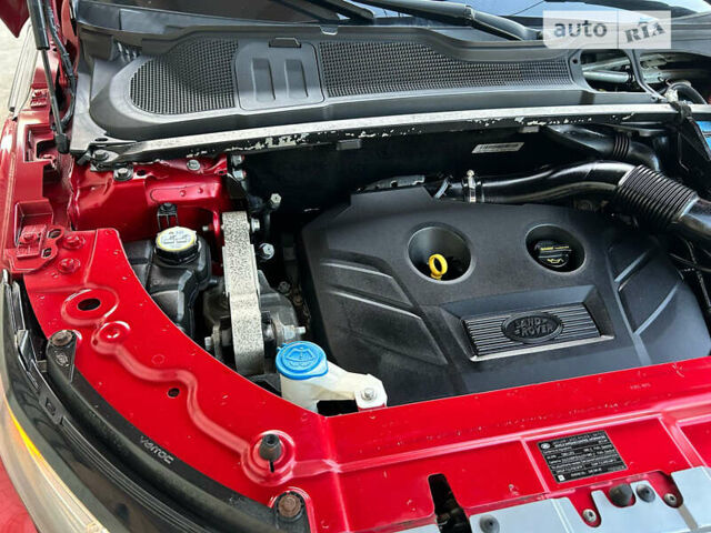 Червоний Ленд Ровер Рендж Ровер Евок, об'ємом двигуна 2 л та пробігом 100 тис. км за 16000 $, фото 18 на Automoto.ua