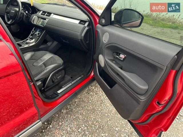 Червоний Ленд Ровер Рендж Ровер Евок, об'ємом двигуна 2 л та пробігом 84 тис. км за 15700 $, фото 4 на Automoto.ua