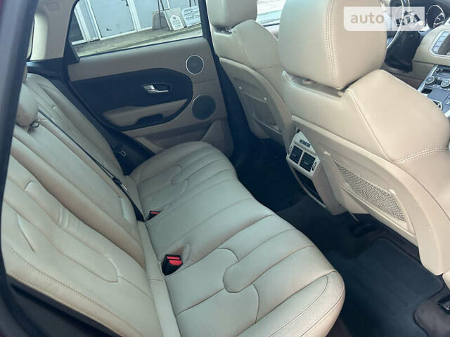 Червоний Ленд Ровер Рендж Ровер Евок, об'ємом двигуна 2 л та пробігом 100 тис. км за 16000 $, фото 24 на Automoto.ua