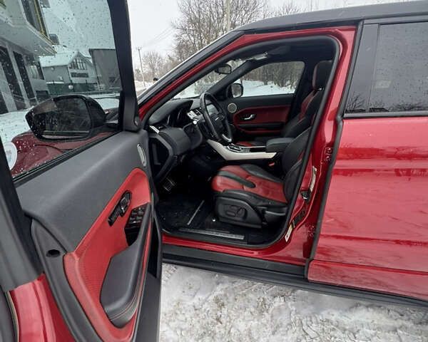 Червоний Ленд Ровер Рендж Ровер Евок, об'ємом двигуна 2 л та пробігом 148 тис. км за 16800 $, фото 12 на Automoto.ua