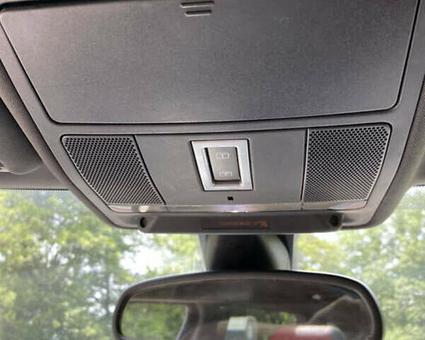 Червоний Ленд Ровер Рендж Ровер Евок, об'ємом двигуна 2 л та пробігом 147 тис. км за 20000 $, фото 26 на Automoto.ua