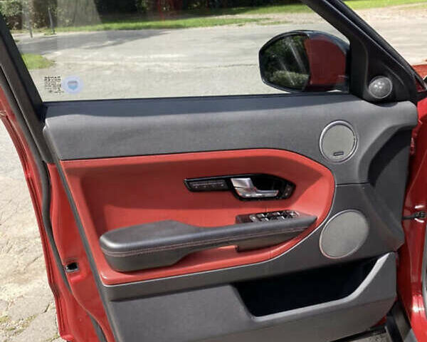 Червоний Ленд Ровер Рендж Ровер Евок, об'ємом двигуна 2 л та пробігом 147 тис. км за 20000 $, фото 28 на Automoto.ua