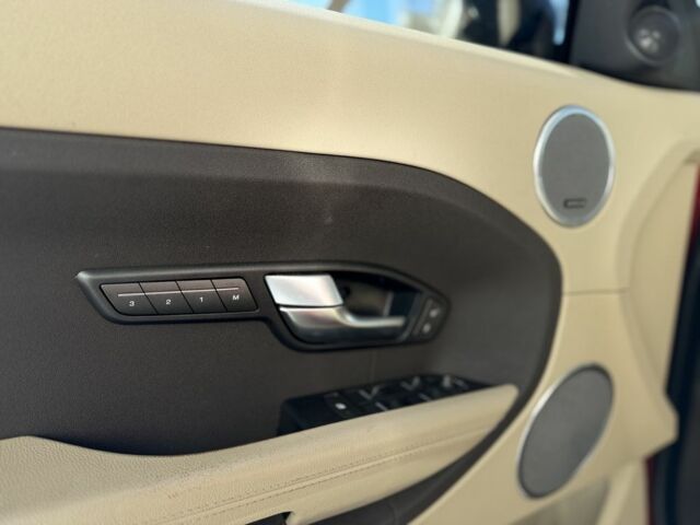 Червоний Ленд Ровер Рендж Ровер Евок, об'ємом двигуна 2 л та пробігом 99 тис. км за 15600 $, фото 8 на Automoto.ua