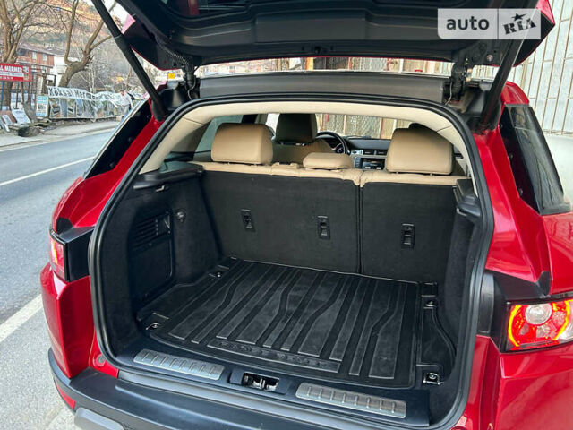 Червоний Ленд Ровер Рендж Ровер Евок, об'ємом двигуна 2 л та пробігом 100 тис. км за 16000 $, фото 32 на Automoto.ua