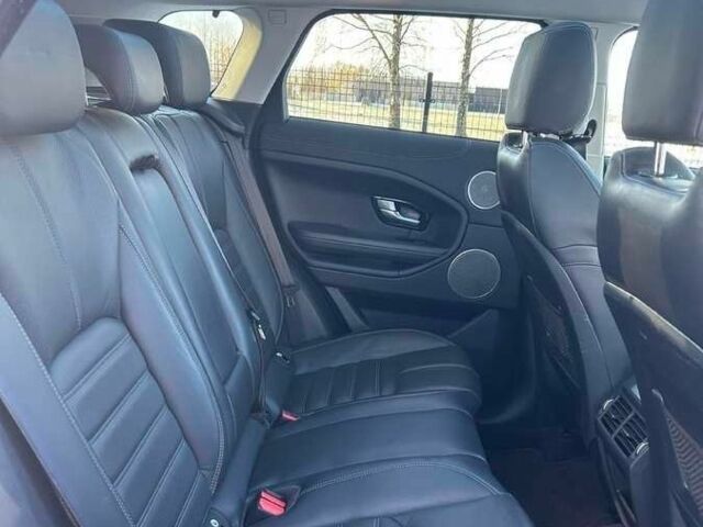 Красный Ленд Ровер Рендж Ровер Эвок, объемом двигателя 2 л и пробегом 177 тыс. км за 5335 $, фото 2 на Automoto.ua