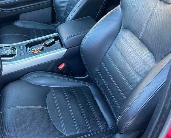 Красный Ленд Ровер Рендж Ровер Эвок, объемом двигателя 2 л и пробегом 177 тыс. км за 5335 $, фото 5 на Automoto.ua