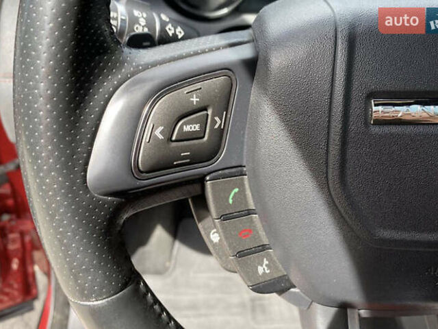 Червоний Ленд Ровер Рендж Ровер Евок, об'ємом двигуна 2 л та пробігом 147 тис. км за 20000 $, фото 16 на Automoto.ua