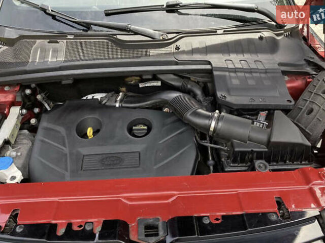 Червоний Ленд Ровер Рендж Ровер Евок, об'ємом двигуна 2 л та пробігом 147 тис. км за 20000 $, фото 15 на Automoto.ua