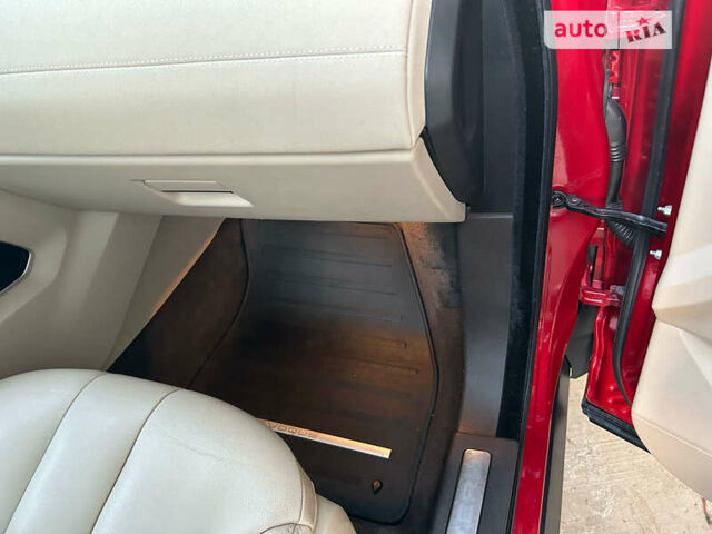 Красный Ленд Ровер Рендж Ровер Эвок, объемом двигателя 2 л и пробегом 100 тыс. км за 21000 $, фото 22 на Automoto.ua