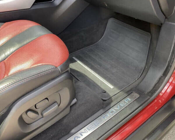 Червоний Ленд Ровер Рендж Ровер Евок, об'ємом двигуна 2 л та пробігом 147 тис. км за 20000 $, фото 14 на Automoto.ua