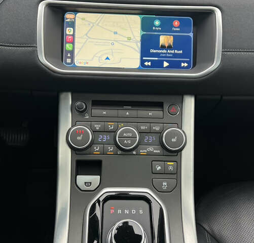 Червоний Ленд Ровер Рендж Ровер Евок, об'ємом двигуна 2 л та пробігом 133 тис. км за 19500 $, фото 16 на Automoto.ua