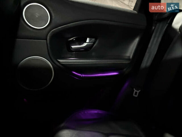 Червоний Ленд Ровер Рендж Ровер Евок, об'ємом двигуна 2 л та пробігом 180 тис. км за 17999 $, фото 69 на Automoto.ua