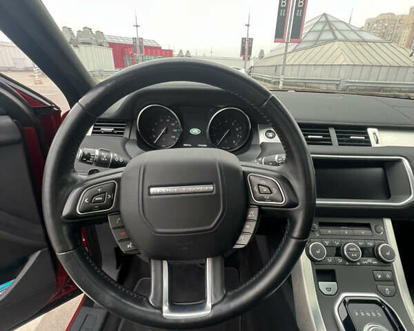 Красный Ленд Ровер Рендж Ровер Эвок, объемом двигателя 2 л и пробегом 133 тыс. км за 19500 $, фото 20 на Automoto.ua