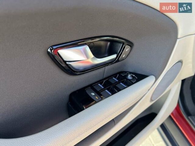 Червоний Ленд Ровер Рендж Ровер Евок, об'ємом двигуна 2.18 л та пробігом 53 тис. км за 23800 $, фото 10 на Automoto.ua