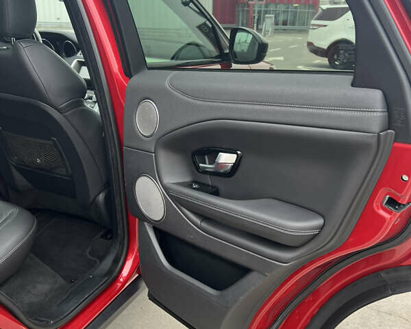 Красный Ленд Ровер Рендж Ровер Эвок, объемом двигателя 2 л и пробегом 133 тыс. км за 19500 $, фото 28 на Automoto.ua