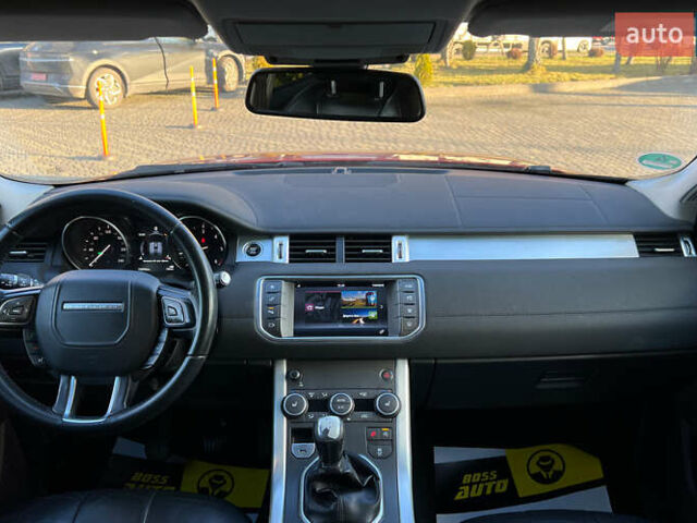 Червоний Ленд Ровер Рендж Ровер Евок, об'ємом двигуна 2 л та пробігом 147 тис. км за 18200 $, фото 12 на Automoto.ua