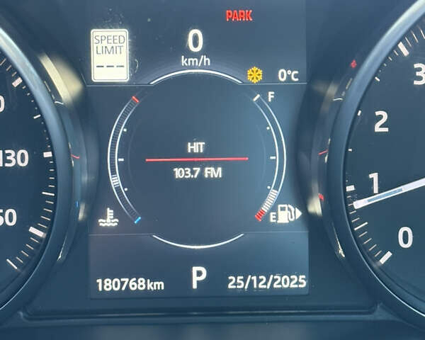 Червоний Ленд Ровер Рендж Ровер Евок, об'ємом двигуна 2 л та пробігом 180 тис. км за 17999 $, фото 48 на Automoto.ua