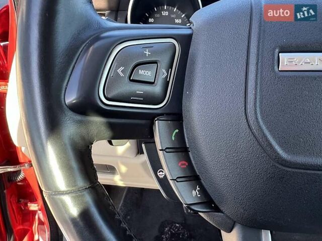 Червоний Ленд Ровер Рендж Ровер Евок, об'ємом двигуна 2.18 л та пробігом 53 тис. км за 23800 $, фото 15 на Automoto.ua
