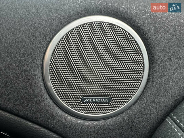 Червоний Ленд Ровер Рендж Ровер Евок, об'ємом двигуна 2 л та пробігом 133 тис. км за 19500 $, фото 19 на Automoto.ua