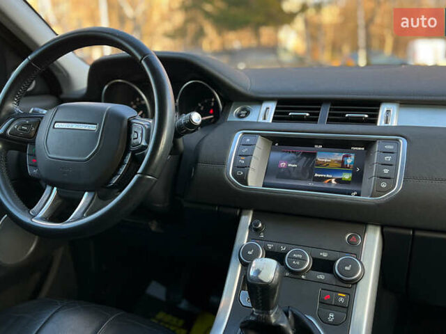 Червоний Ленд Ровер Рендж Ровер Евок, об'ємом двигуна 2 л та пробігом 147 тис. км за 18200 $, фото 19 на Automoto.ua