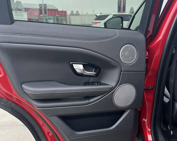 Червоний Ленд Ровер Рендж Ровер Евок, об'ємом двигуна 2 л та пробігом 133 тис. км за 19500 $, фото 23 на Automoto.ua