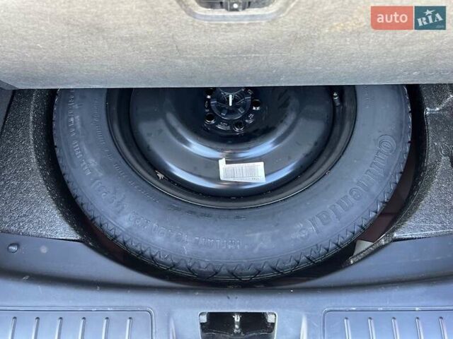 Червоний Ленд Ровер Рендж Ровер Евок, об'ємом двигуна 2.18 л та пробігом 53 тис. км за 23800 $, фото 24 на Automoto.ua