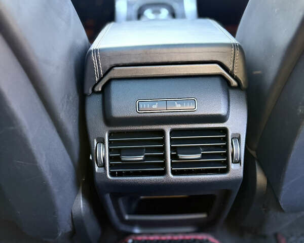 Червоний Ленд Ровер Рендж Ровер Евок, об'ємом двигуна 2 л та пробігом 180 тис. км за 17999 $, фото 33 на Automoto.ua