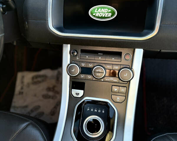 Червоний Ленд Ровер Рендж Ровер Евок, об'ємом двигуна 2 л та пробігом 180 тис. км за 17999 $, фото 42 на Automoto.ua