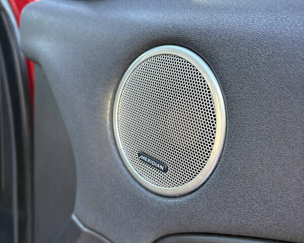 Червоний Ленд Ровер Рендж Ровер Евок, об'ємом двигуна 2 л та пробігом 180 тис. км за 17999 $, фото 40 на Automoto.ua