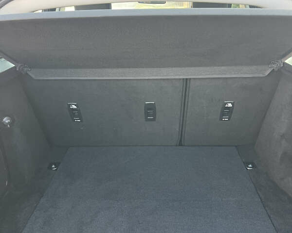 Красный Ленд Ровер Рендж Ровер Эвок, объемом двигателя 2 л и пробегом 126 тыс. км за 20900 $, фото 12 на Automoto.ua