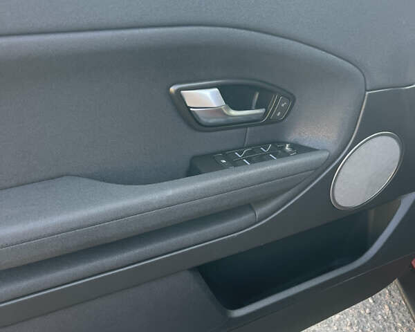 Красный Ленд Ровер Рендж Ровер Эвок, объемом двигателя 2 л и пробегом 126 тыс. км за 20900 $, фото 17 на Automoto.ua