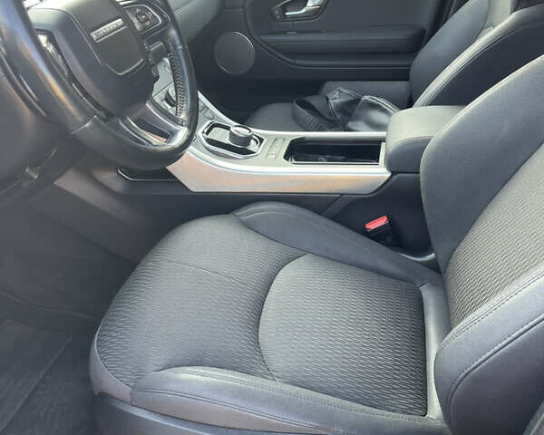 Красный Ленд Ровер Рендж Ровер Эвок, объемом двигателя 2 л и пробегом 126 тыс. км за 20900 $, фото 16 на Automoto.ua