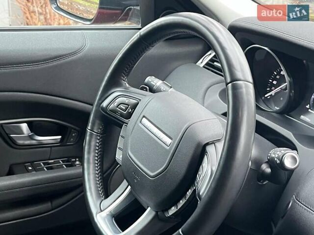 Червоний Ленд Ровер Рендж Ровер Евок, об'ємом двигуна 2 л та пробігом 97 тис. км за 22990 $, фото 24 на Automoto.ua