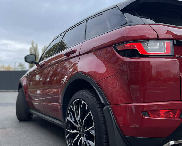 Ленд Ровер Рендж Ровер Эвок 2018 в Чернигове на Automoto.ua Красный Ленд Ровер Рендж Ровер Эвок, объемом двигателя 2 л и пробегом 95 тыс. км за 22000 $, фото 18 на Automoto.ua