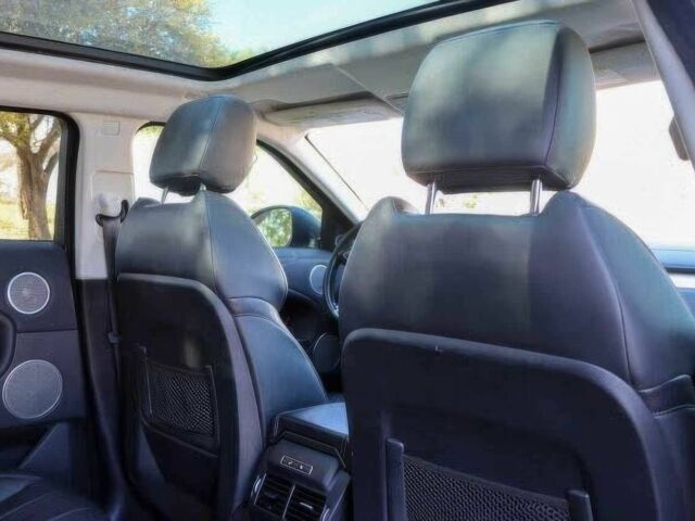 Красный Ленд Ровер Рендж Ровер Эвок, объемом двигателя 2 л и пробегом 41 тыс. км за 4500 $, фото 17 на Automoto.ua