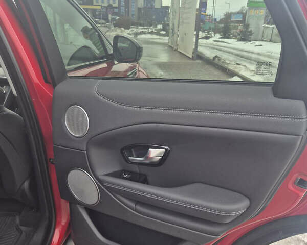 Красный Ленд Ровер Рендж Ровер Эвок, объемом двигателя 2.01 л и пробегом 118 тыс. км за 21900 $, фото 25 на Automoto.ua