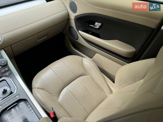 Червоний Ленд Ровер Рендж Ровер Евок, об'ємом двигуна 2 л та пробігом 56 тис. км за 25000 $, фото 9 на Automoto.ua